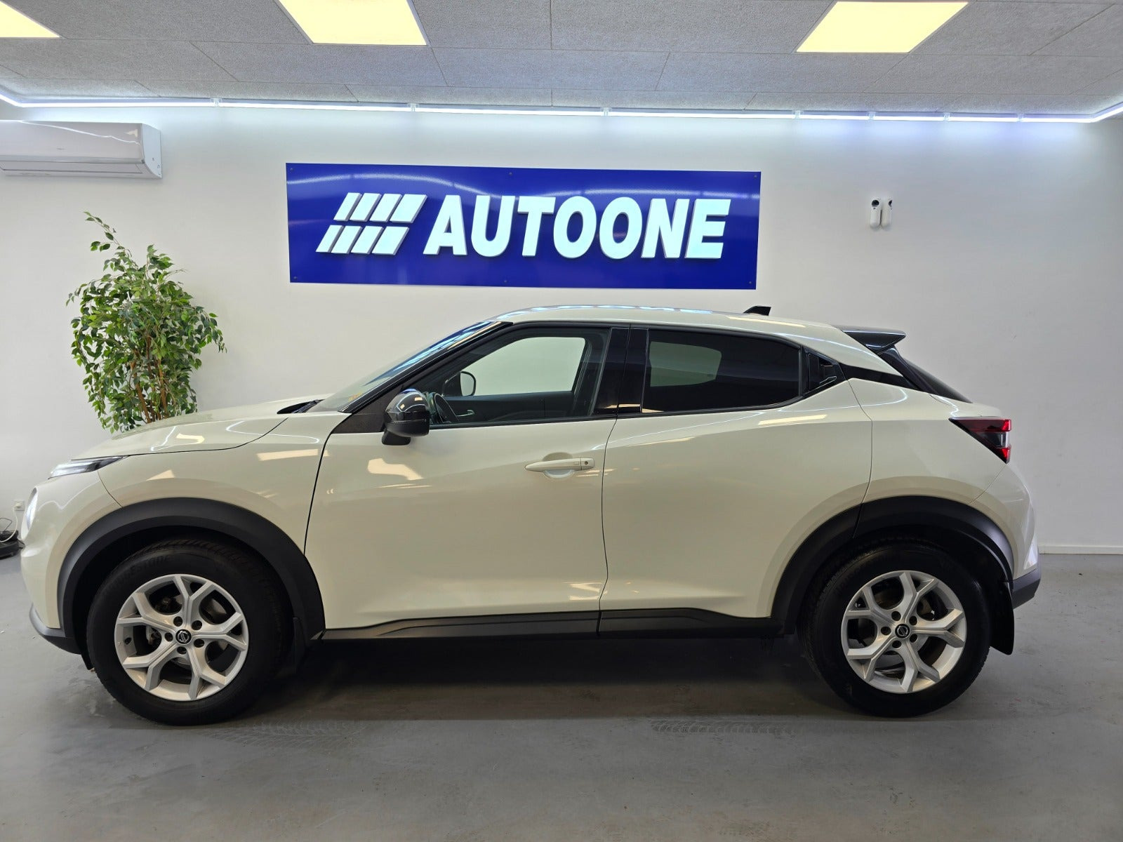 Hvid Nissan Juke fra 2021