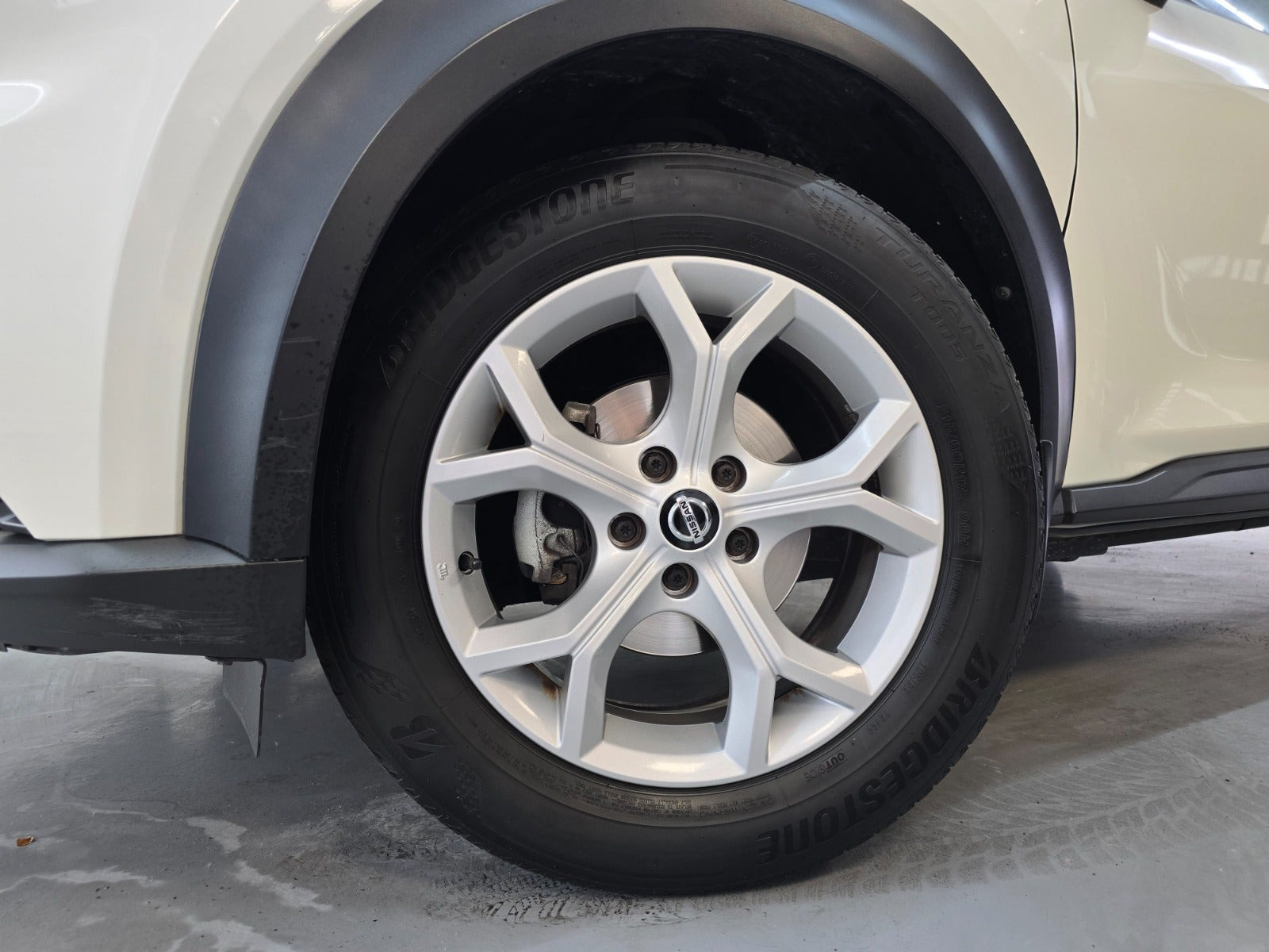 Hvid Nissan Juke fra 2021