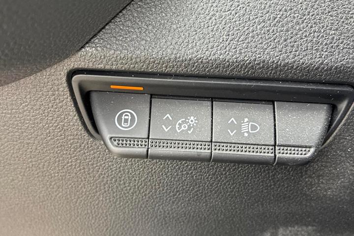 Hvid Renault Master V T35 fra 2025