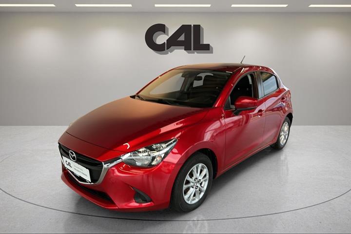 Rød Mazda 2 fra 2019 set udefra