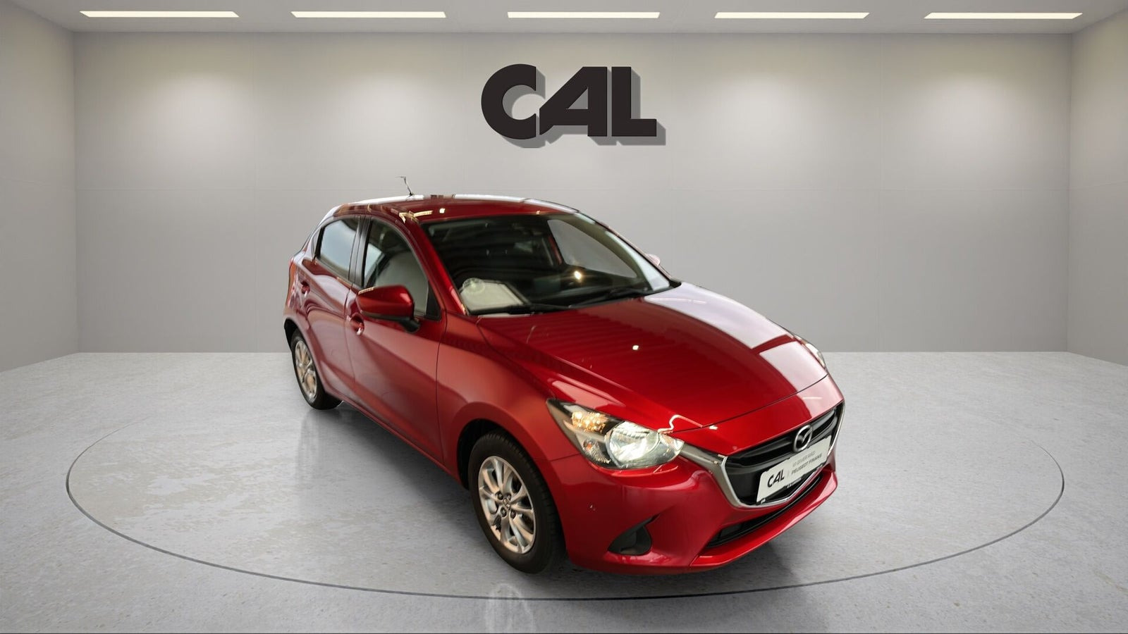 Rød Mazda 2 fra 2019