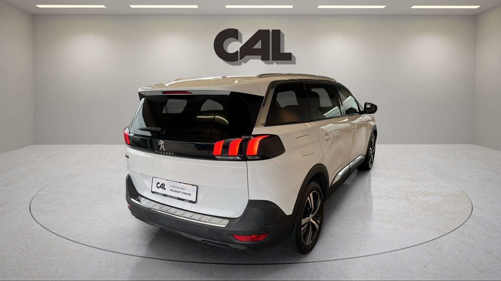 Hvid Peugeot 5008 fra 2018