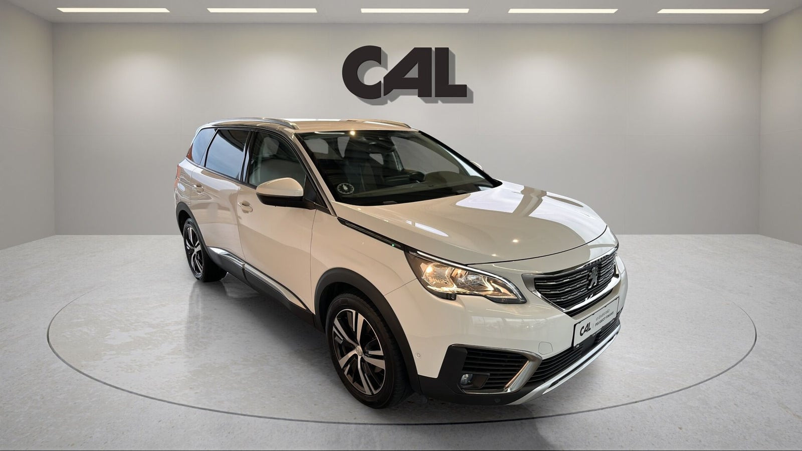 Hvid Peugeot 5008 fra 2018