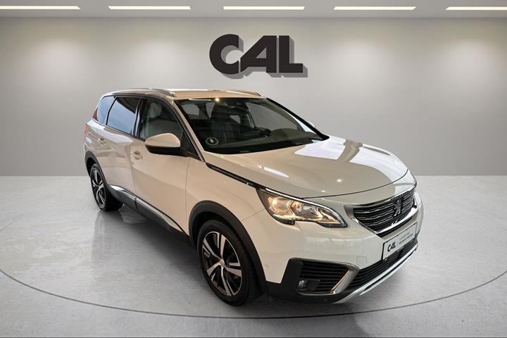 Hvid Peugeot 5008 fra 2018