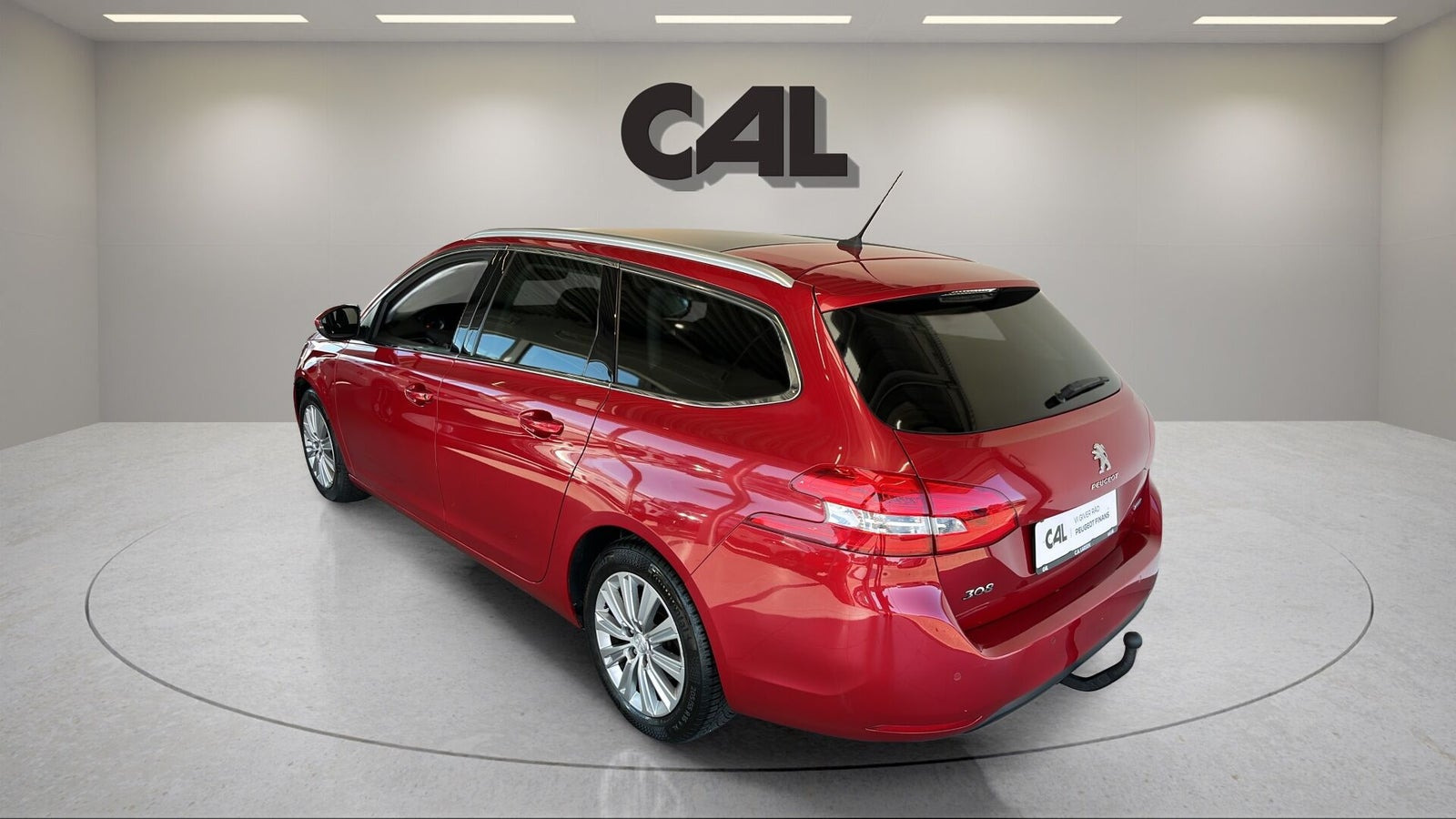 Rød Peugeot 308 fra 2017