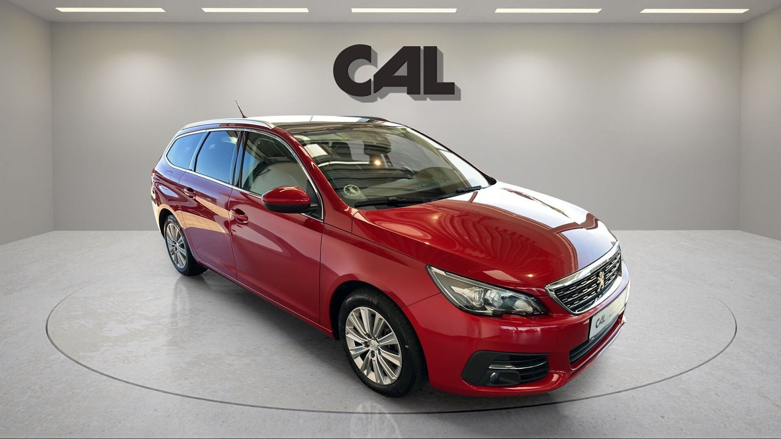 Rød Peugeot 308 fra 2017