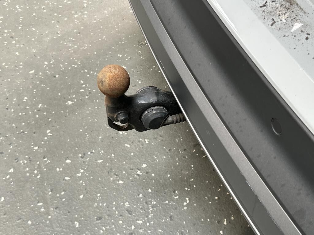 Hvid Skoda Enyaq fra 2022