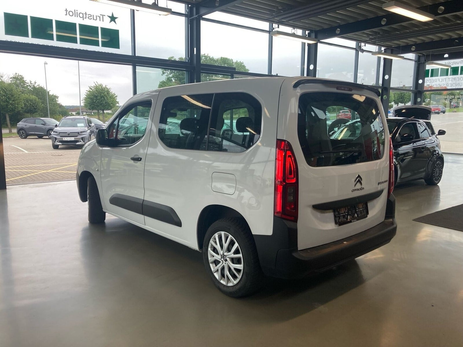 Hvid Citroën ë-Berlingo fra 2023