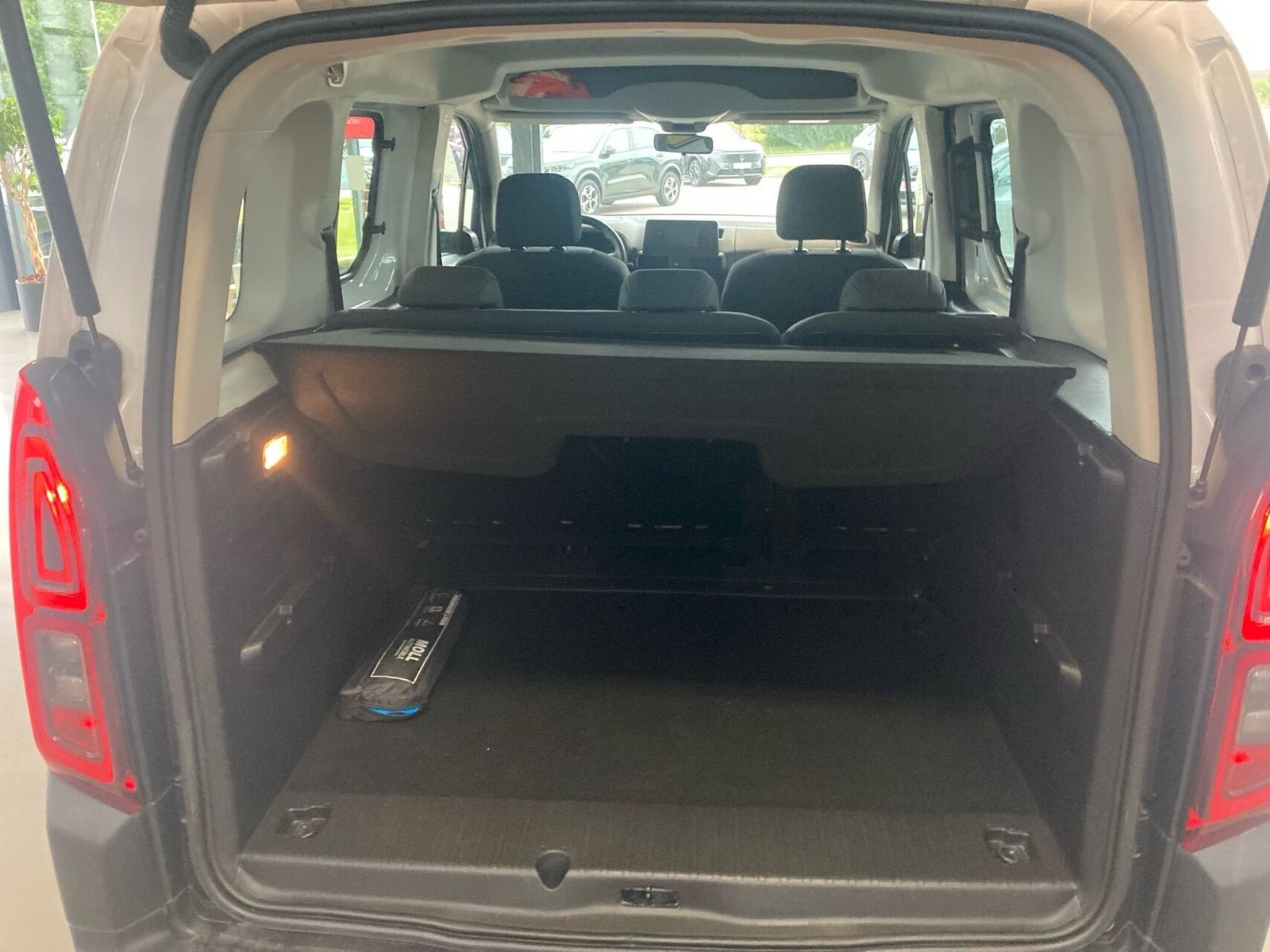 Hvid Citroën ë-Berlingo fra 2023