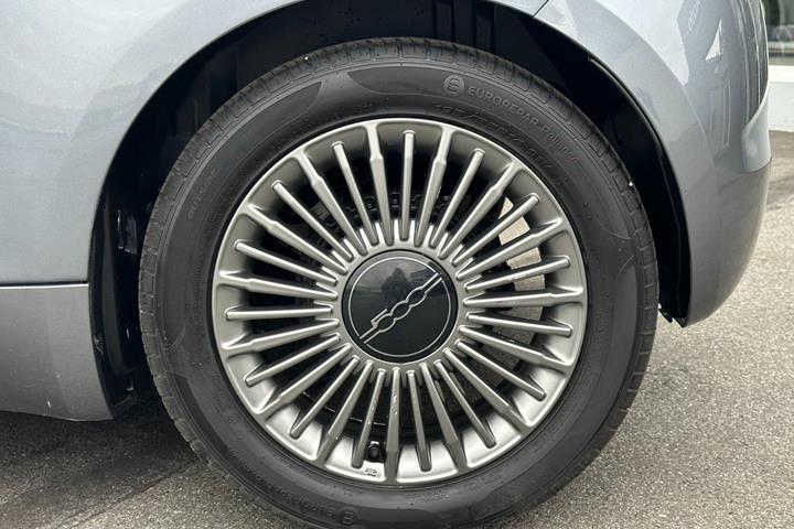 undefined Fiat 500e fra 2022