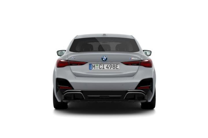 Grå BMW i4 fra 2026