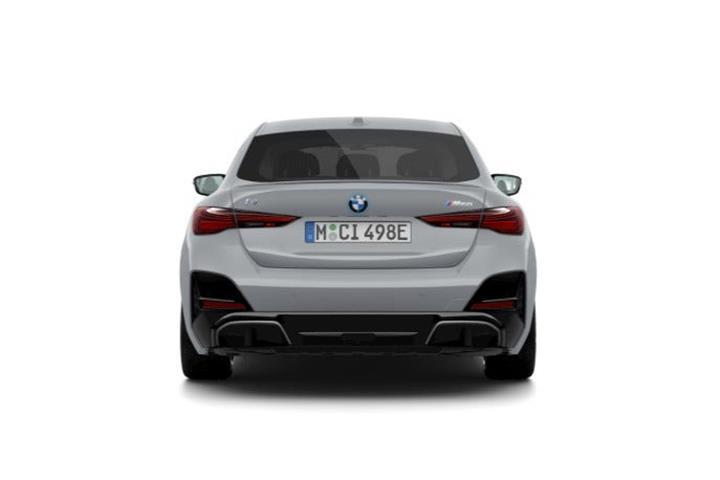 Grå BMW i4 fra 2026