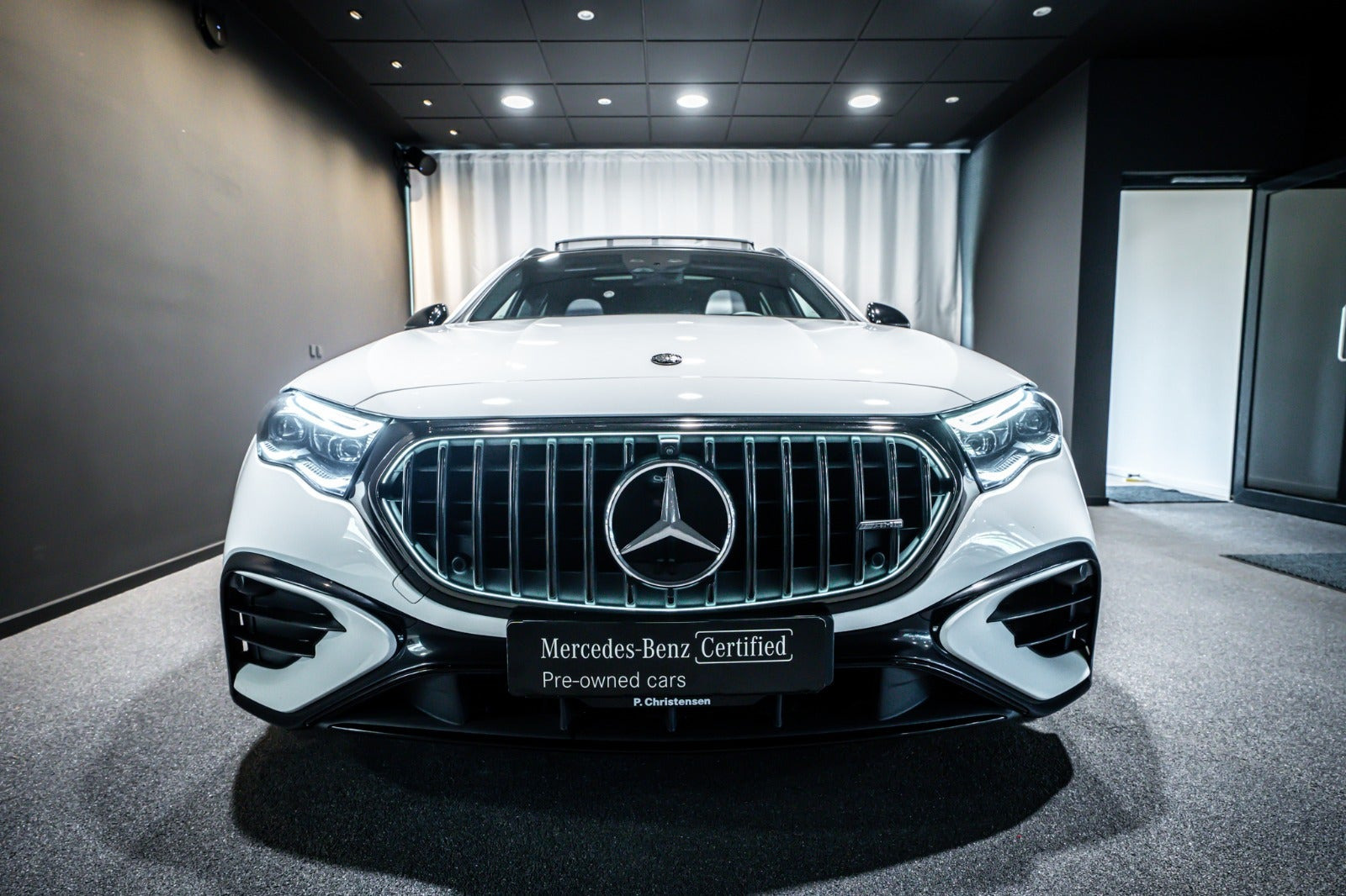 Hvid Mercedes E53 fra 2025