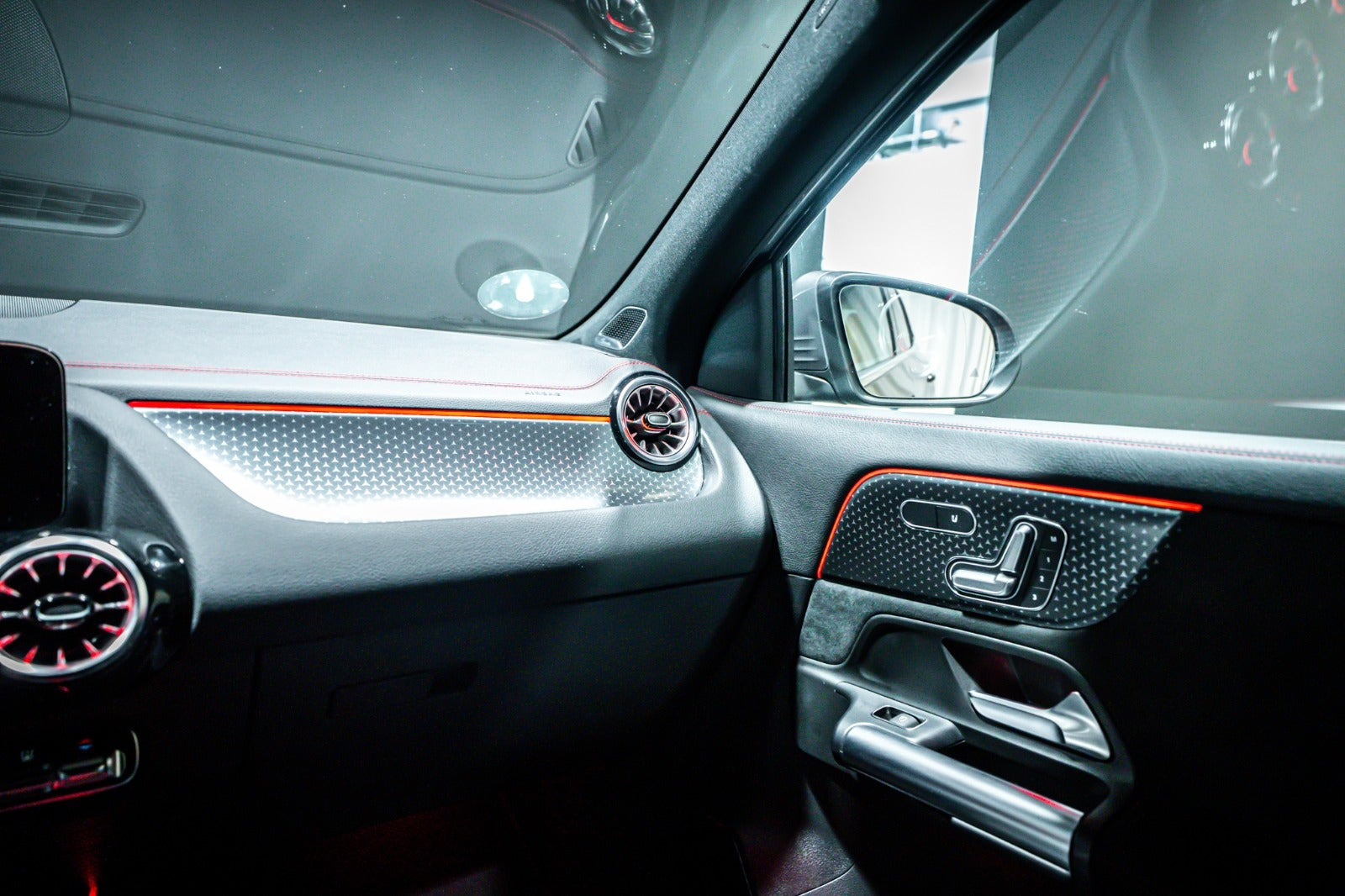 Grå Mercedes EQA250+ fra 2026