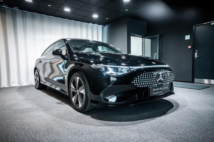 Sort Mercedes CLA250+ fra 2026