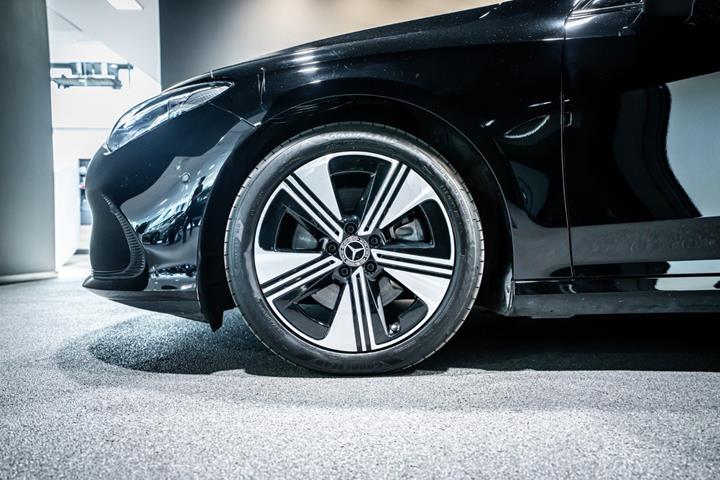 Sort Mercedes CLA250+ fra 2026