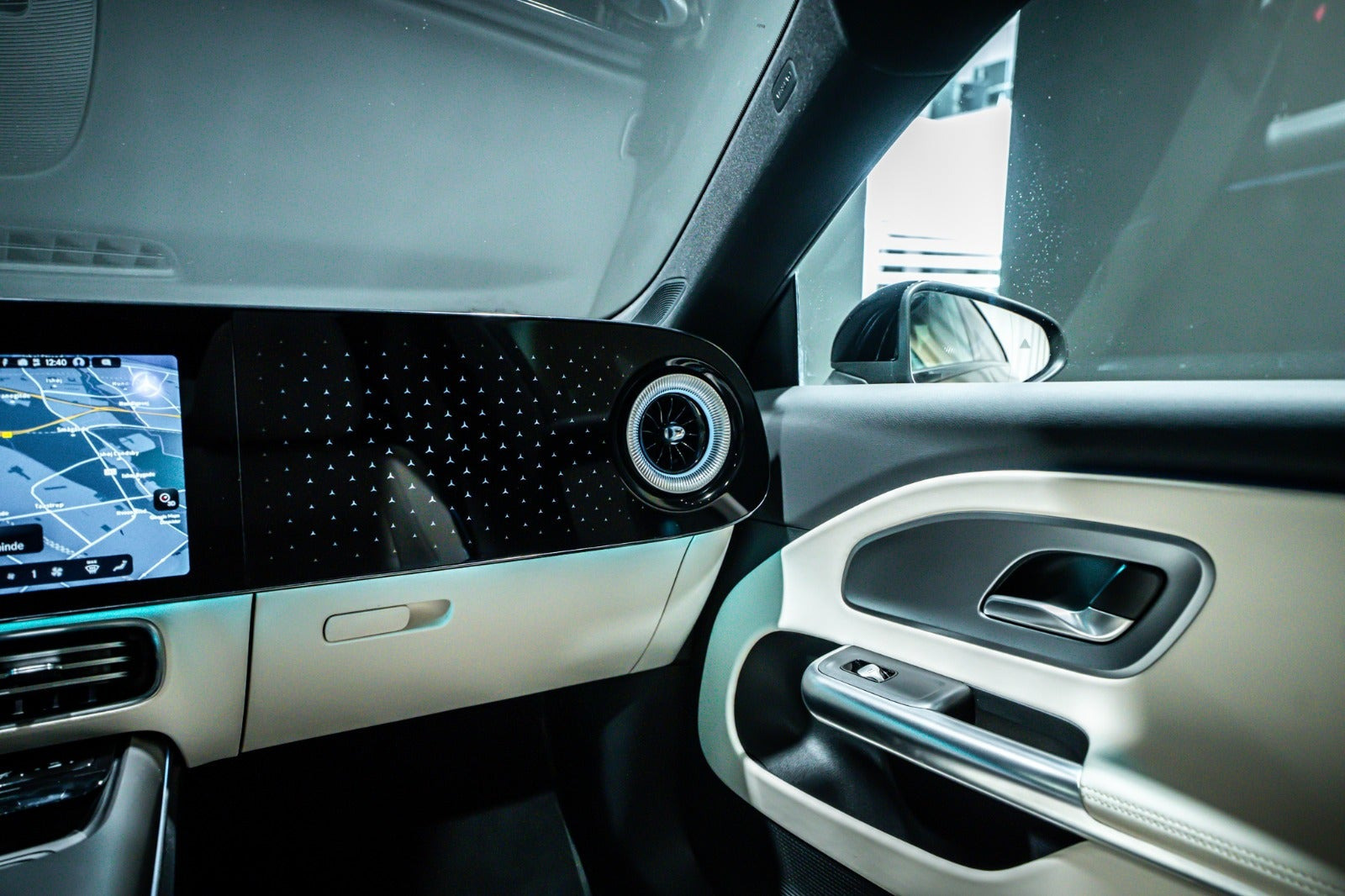 Sort Mercedes CLA250+ fra 2026