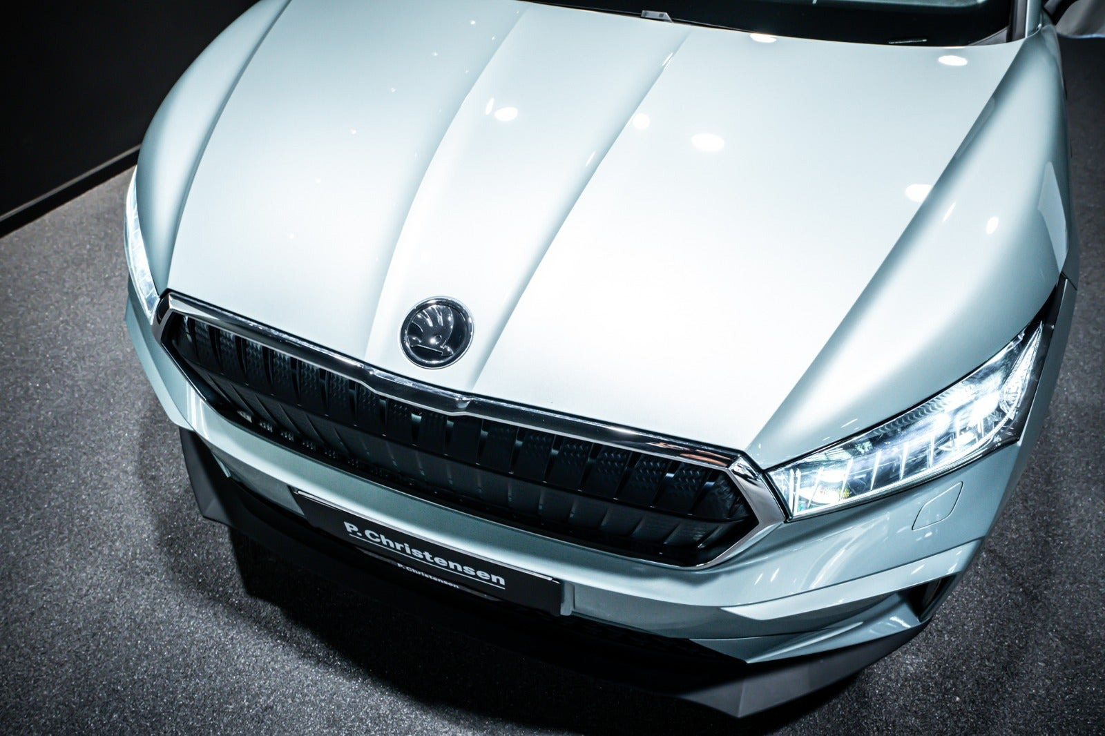 Grøn Skoda Enyaq fra 2023