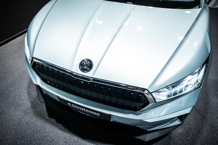 Grøn Skoda Enyaq fra 2023