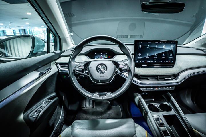 Grøn Skoda Enyaq fra 2023