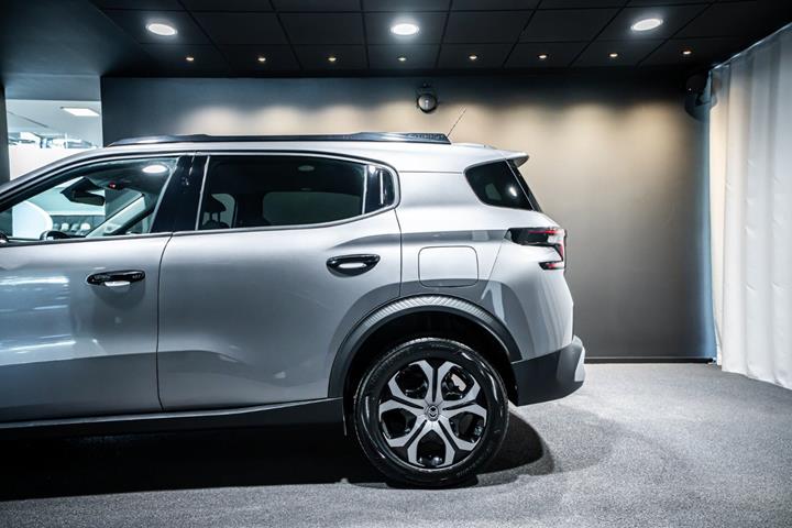 Grå Citroën e-C3 Aircross fra 2025