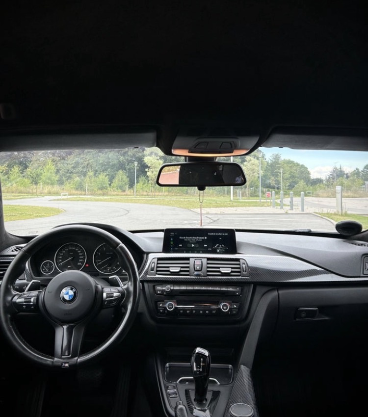 Sort BMW 4-serie fra 2016