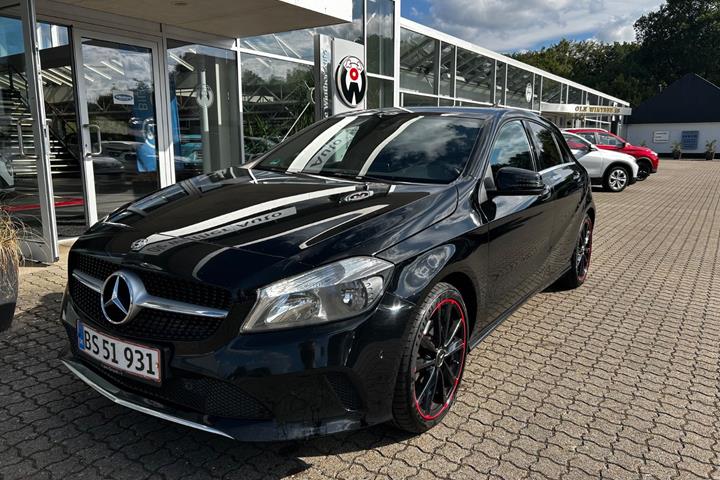 Sort Mercedes A200 d fra 2017