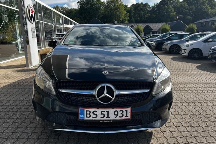 Sort Mercedes A200 d fra 2017