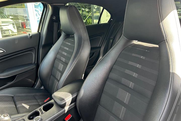 Sort Mercedes A200 d fra 2017