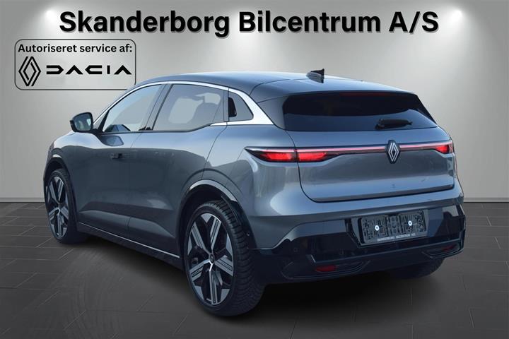 Grå Renault Mégane fra 2023