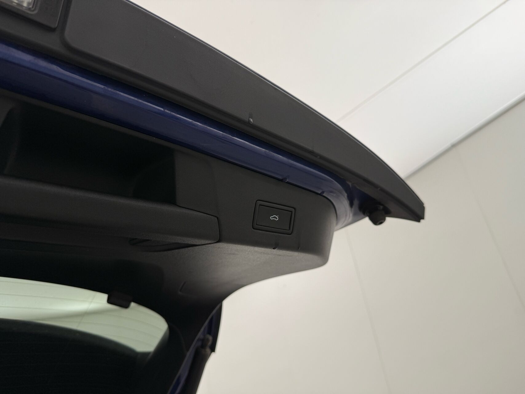 Blå VW ID.4 fra 2023