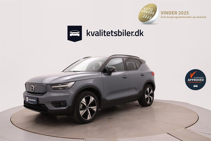 Grå Volvo XC40 fra 2021