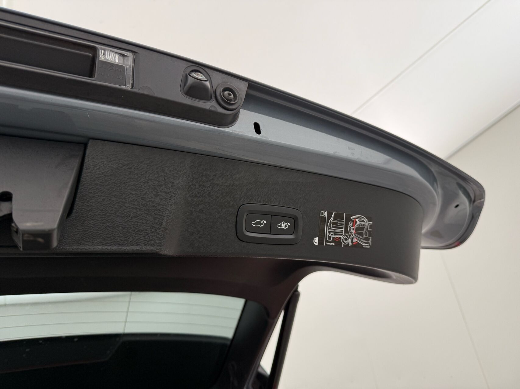 Grå Volvo XC40 fra 2021