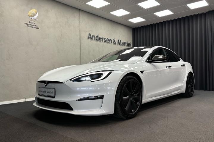 Hvid Tesla Model S fra 2023