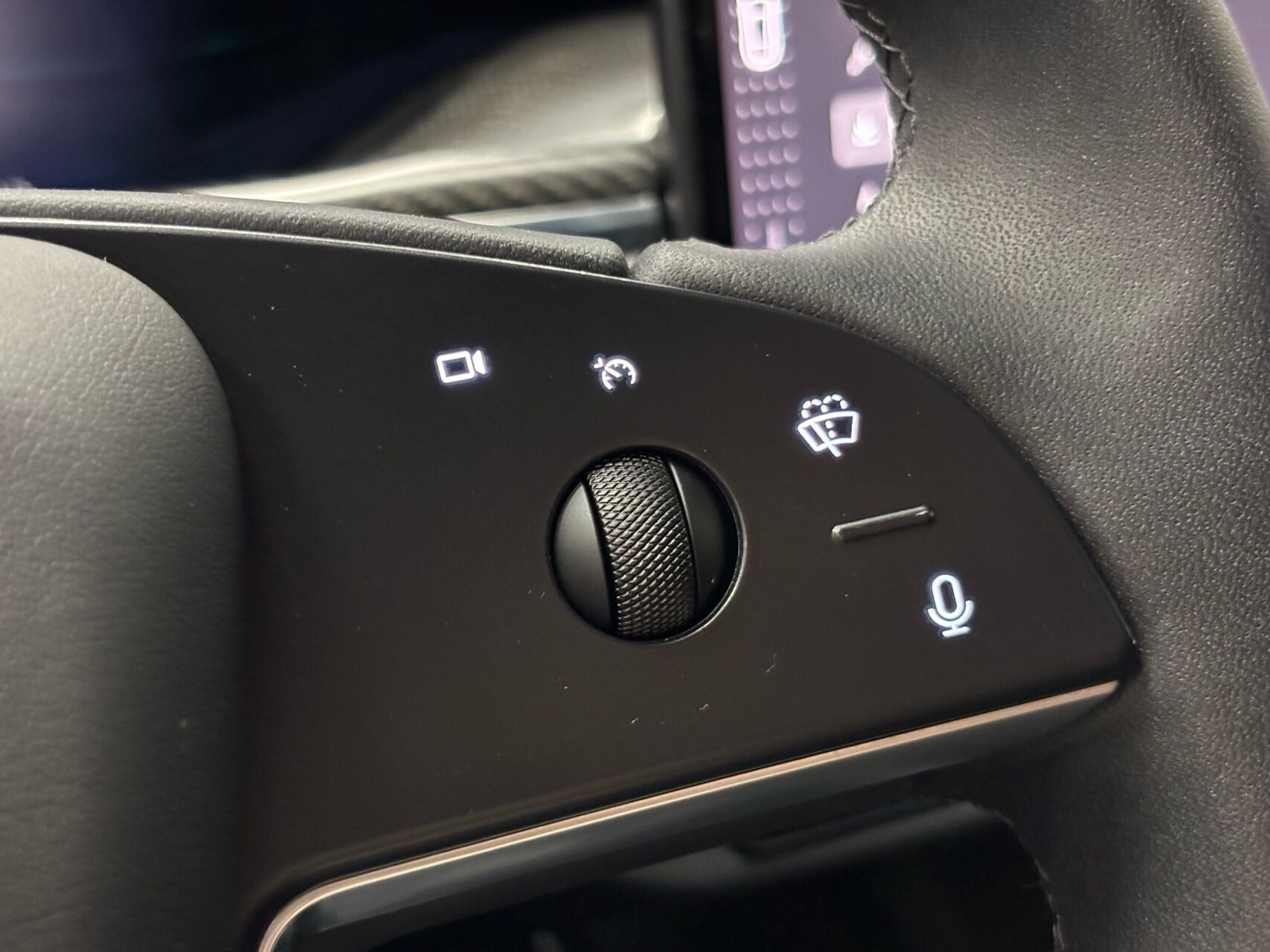 Hvid Tesla Model S fra 2023