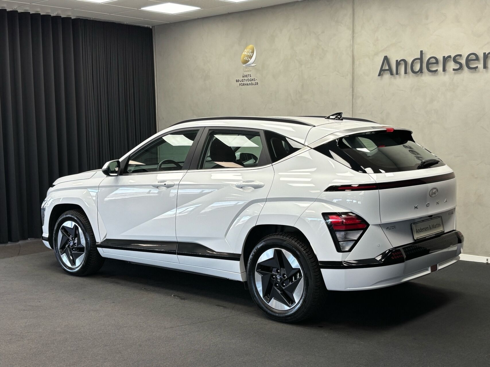Hvid Hyundai Kona fra 2025