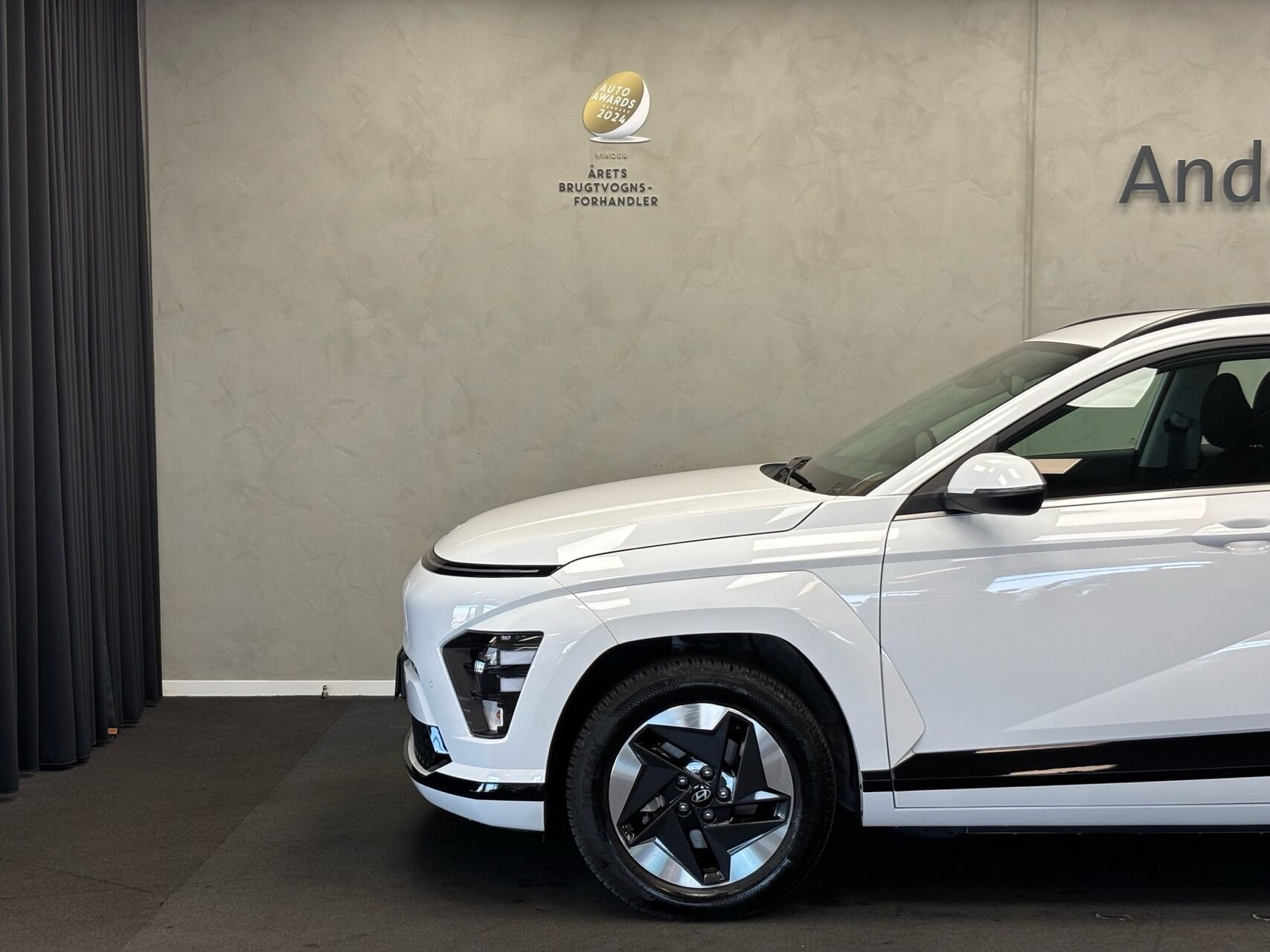 Hvid Hyundai Kona fra 2025