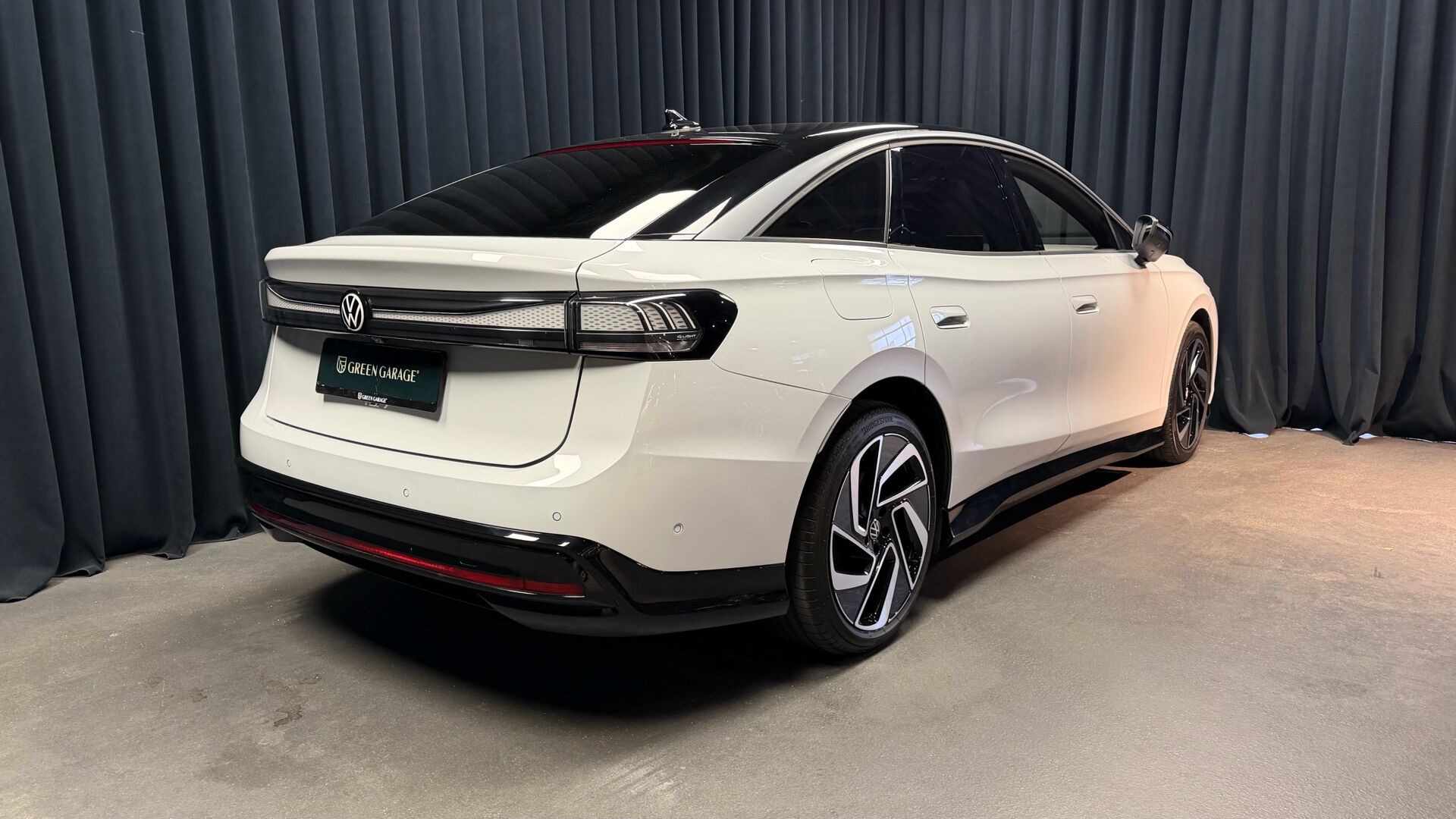 Hvid VW ID.7 fra 2024