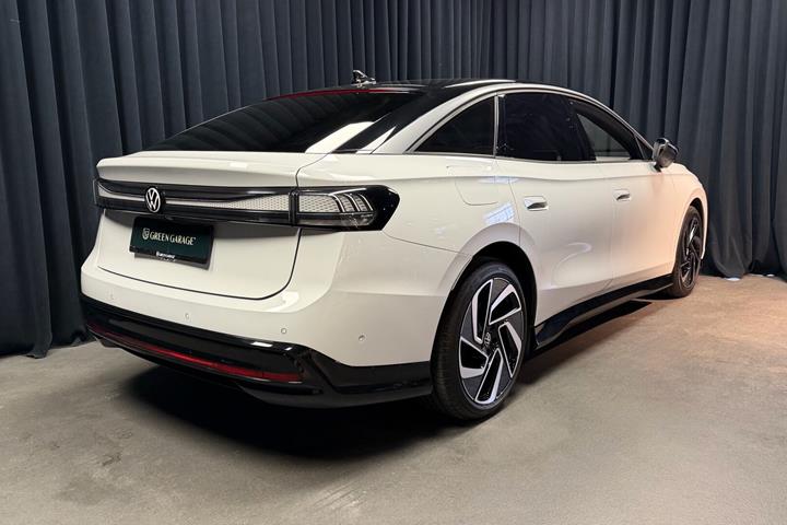 Hvid VW ID.7 fra 2024