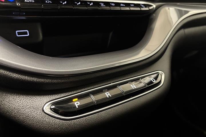 Hvid Fiat 500e fra 2023