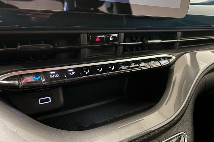 Grøn Fiat 500e fra 2023