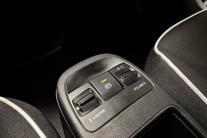 Grøn Fiat 500e fra 2023