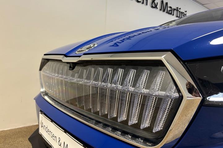 Blå Skoda Enyaq fra 2023