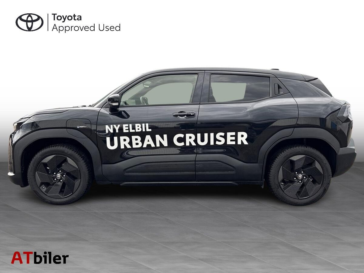 Sort Toyota Urban Cruiser fra 2026