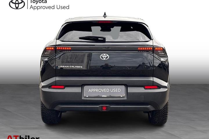 Sort Toyota Urban Cruiser fra 2026