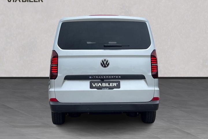 Grå VW e-Transporter fra 2026