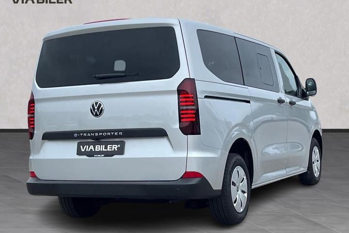 Grå VW e-Transporter fra 2026
