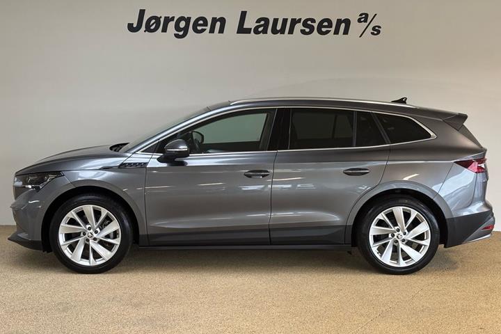Sort Skoda Enyaq fra 2024