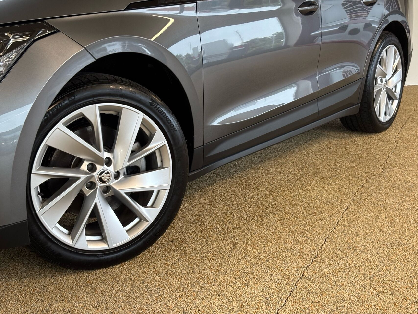 Sort Skoda Enyaq fra 2024
