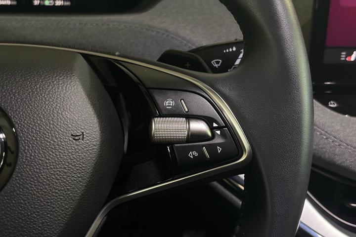 Sort Skoda Enyaq fra 2024